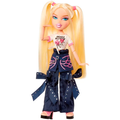 Игровой набор Bratz Хлоя Stylin’ Bratz с футболкой MGA 69365 1